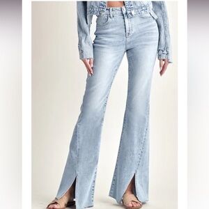 Risen Twisted Flare Jeans 3X Boho Lightwash Festival Indie